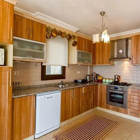 Sleeps 6 Pool Air Con Wifi Villa